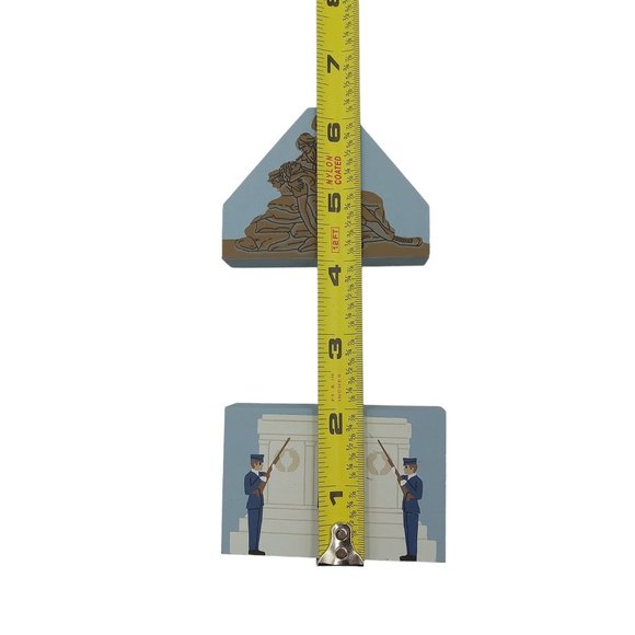 Cat's Meow Village Vietnam Women's Memorial 282 and Tomb of Unknowns #278 Signed - Picture 7 of 8